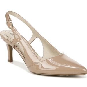 NIB LifeStride Social Pump 7W